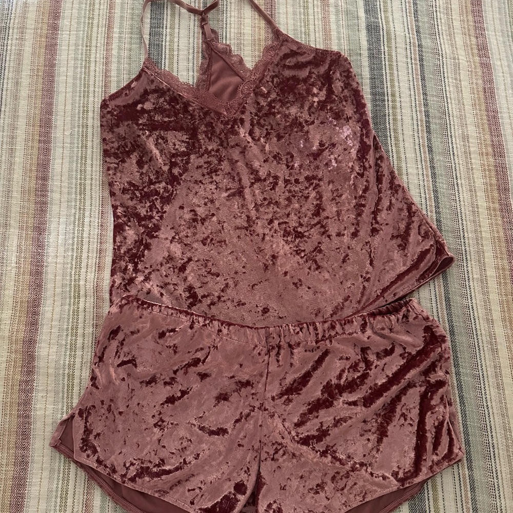 Jessica Simpson Pink Velvet Pajama set